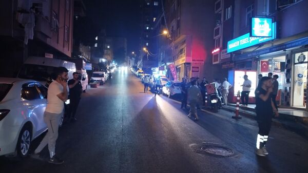 Maltepe'de bomba ihbarı üzerine polis ekipleri olay yerine sevk edildi. - Sputnik Türkiye