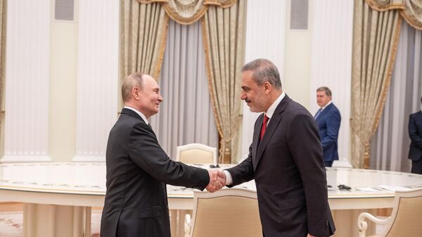 Rusya Devlet Başkanı Putin, Dışişleri Bakanı Hakan Fidan - Sputnik Türkiye