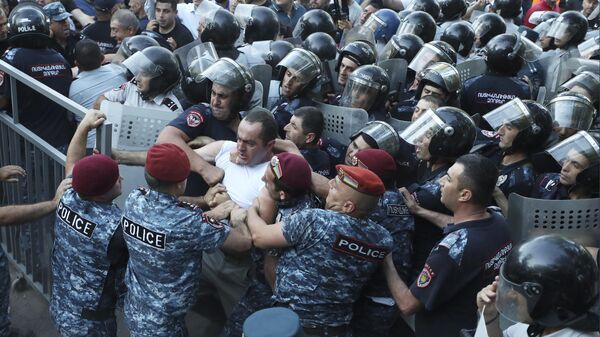 Ermenistan Erivan'da hükümet karşıtı protesto - Sputnik Türkiye