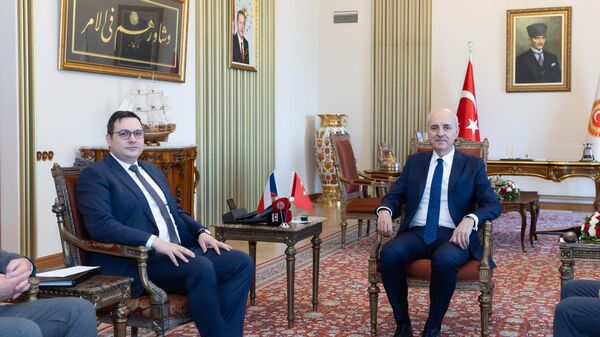 TBMM Başkanı Numan Kurtulmuş (sağda), Çekya Dışişleri Bakanı Jan Lipavsky’yi (solda) Meclis’te kabul etti.
 - Sputnik Türkiye