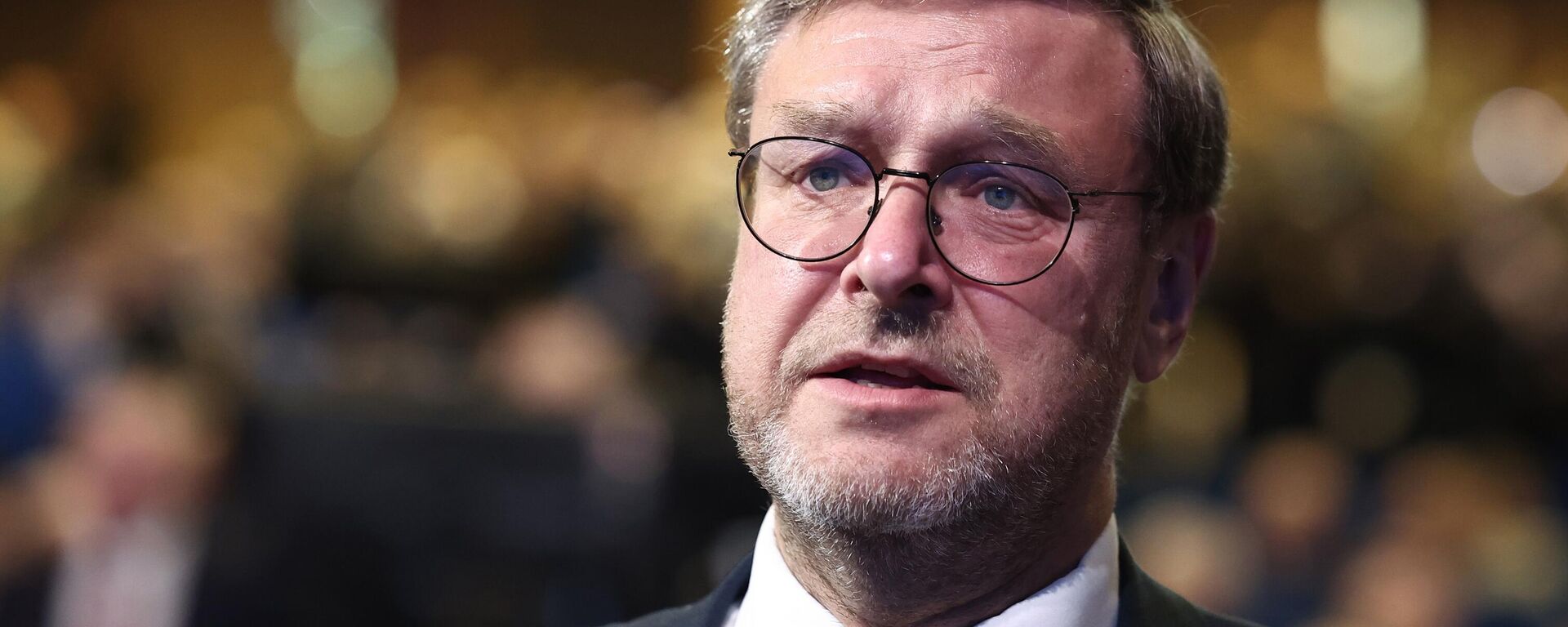 Rusya parlamentosunun üst kanadı Federasyon Konseyi Başkan Yardımcısı Konstantin Kosaçev - Sputnik Türkiye, 1920, 20.05.2025