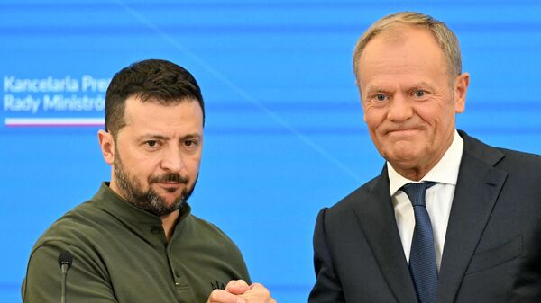 Zelenskiy Polonya Başbakanı Donald Tusk ile - Sputnik Türkiye