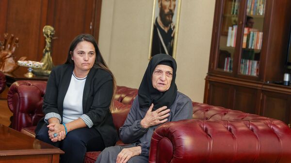 Sinan Ateş'in annesi Saniye Ateş ve ablası Selma Ateş Kazanç - Sputnik Türkiye