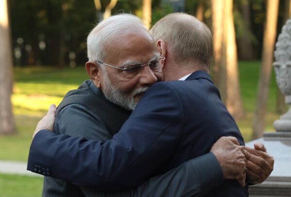 Putin ve Modi, Novo-Ogarevo Rezidansı’nda görüştü - Sputnik Türkiye