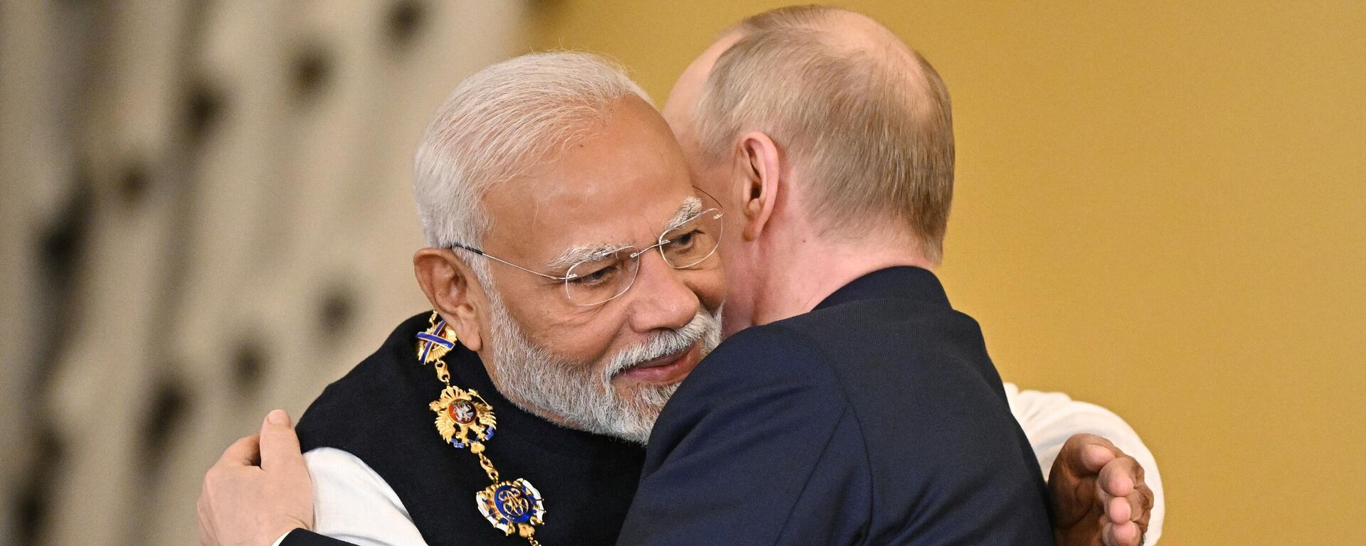 Putin, Hindistan Başbakanı Modi’ye Aziz Andreas Nişanı verdi - Sputnik Türkiye, 1920, 09.07.2024