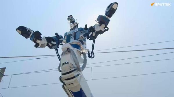 Japonlardan işçi açığına çözüm: 12 metrelik robot tanıtıldı - Sputnik Türkiye