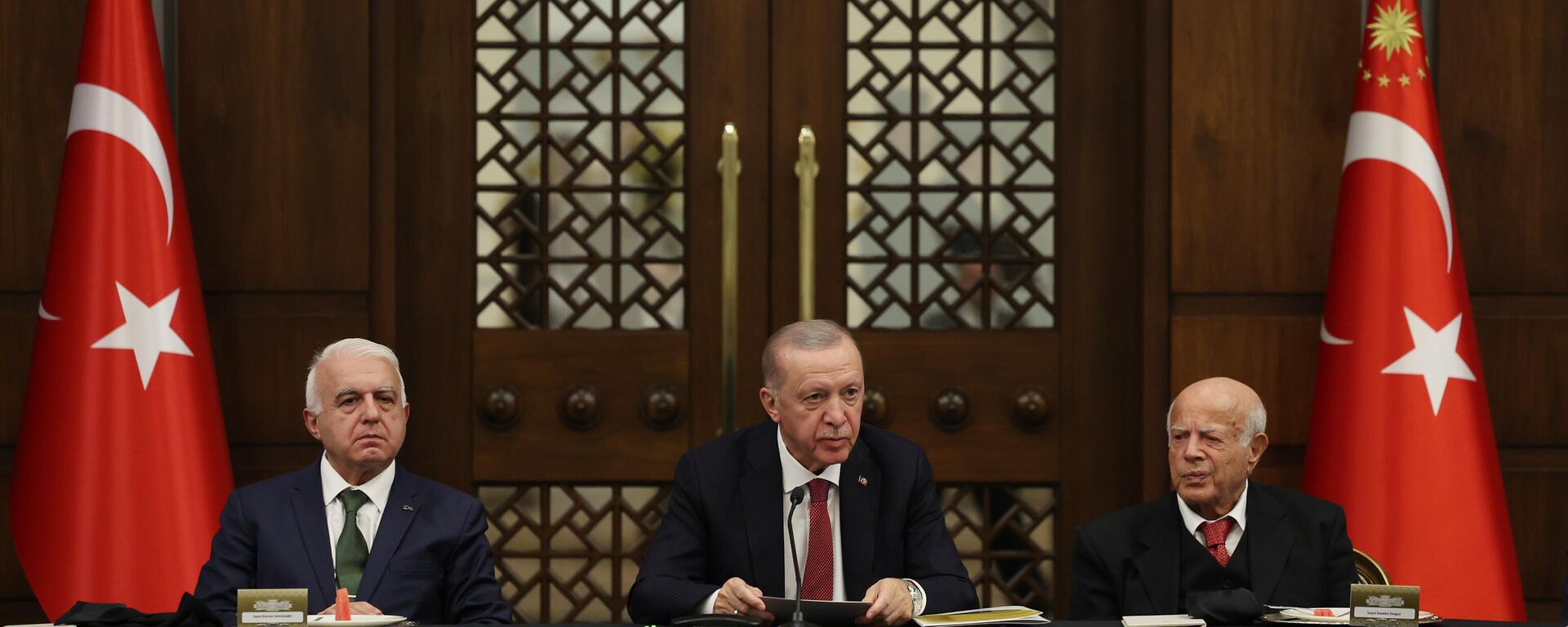 Cumhurbaşkanı Recep Tayyip Erdoğan, Cumhurbaşkanlığı Külliyesi'nde düzenlenen Mah-ı Muharrem Oruç Açma Lokması programına katılarak konuşma yaptı.  - Sputnik Türkiye, 1920, 17.07.2024