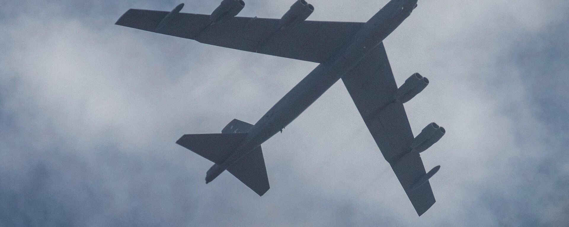 ABD Hava Kuvvetleri'ne ait iki B-52 bombardıman uçağı  - Sputnik Türkiye, 1920, 08.05.2025