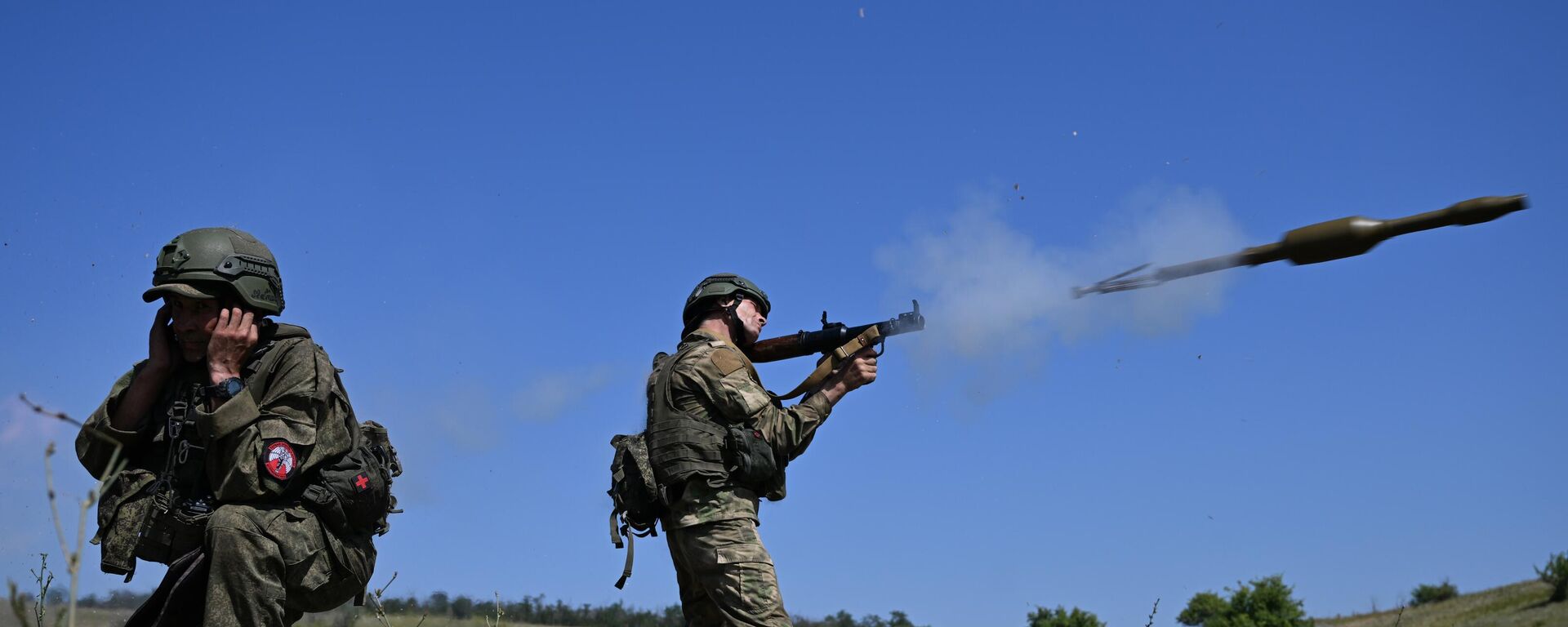 Военнослужащие штурмовых подразделений ЦВО ВС РФ отрабатывают боевое слаживание на полигоне в тыловом районе СВО на Авдеевском направлении, Россия - Sputnik Türkiye, 1920, 27.07.2024