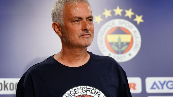 Fenerbahçe Teknik Direktörü Jose Mourinho - Sputnik Türkiye