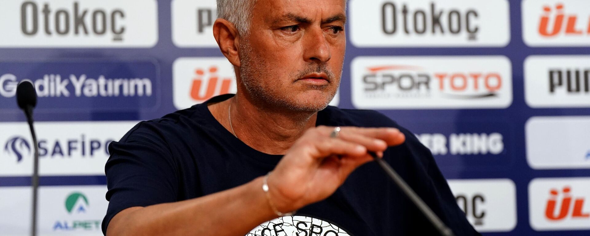 Fenerbahçe Teknik Direktörü Jose Mourinho - Sputnik Türkiye, 1920, 30.09.2024