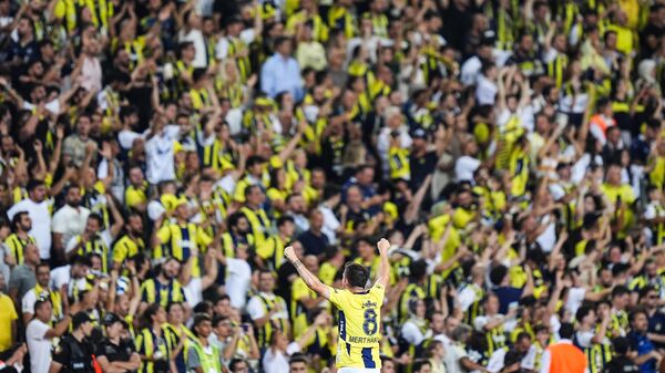 UEFA Şampiyonlar Ligi 2. eleme turu rövanş maçında, Fenerbahçe ile Lugano takımları Ülker Stadı'nda karşılaştı - Sputnik Türkiye