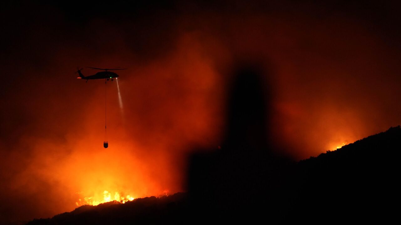 İzmir Urla'da orman yangını: 1 kişi gözaltında - 31.07.2024, Sputnik Türkiye