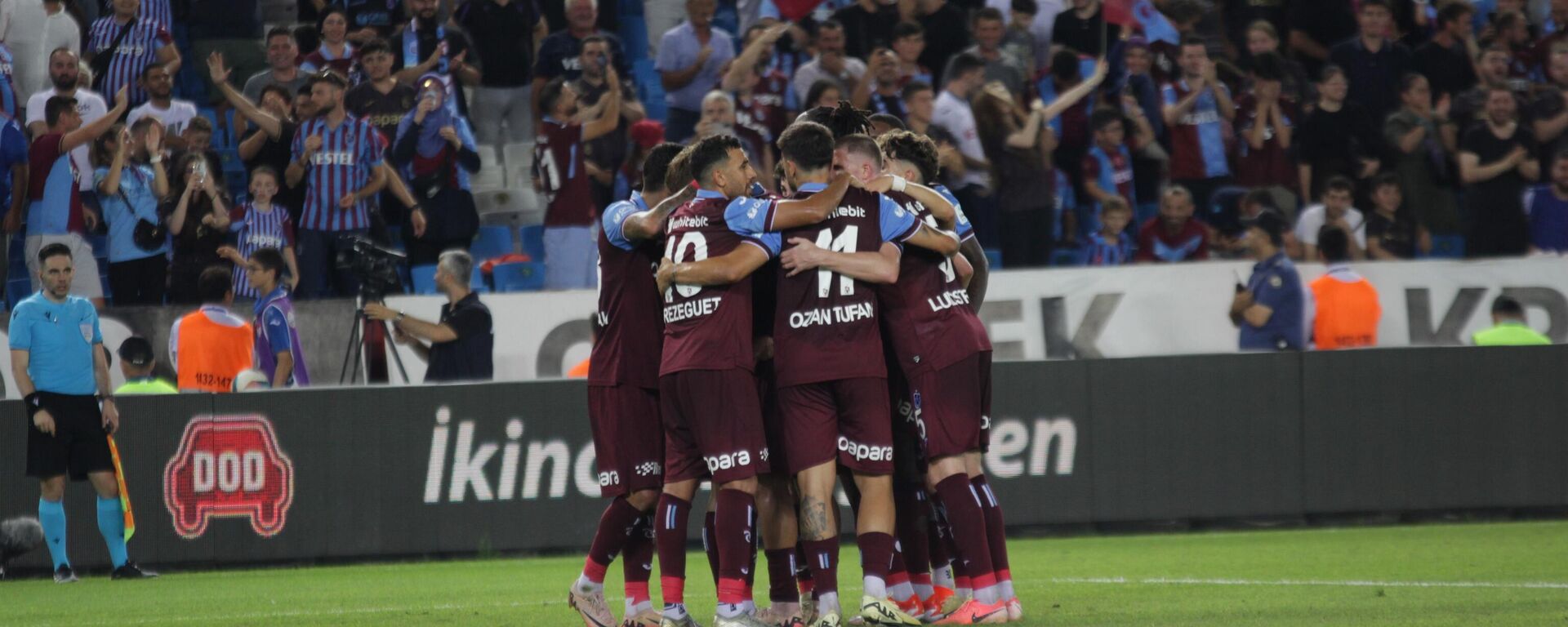 UEFA Avrupa Ligi 2. Ön Eleme Turu rövanş maçında Trabzonspor sahasında karşılaştığı Ruzomberok'u 1-0 mağlup ederek adını bir üst tura yazdırdı. - Sputnik Türkiye, 1920, 18.10.2024