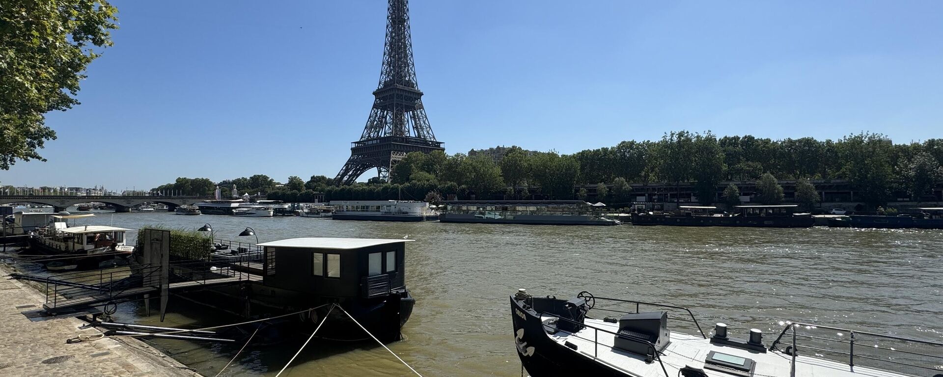  Fransa'nın başkenti Paris'te Sen Nehri - Sputnik Türkiye, 1920, 30.08.2024