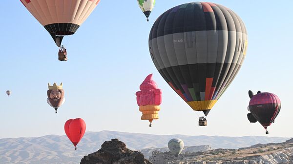 Kapadokya'da figürlü sıcak hava balonları - Sputnik Türkiye