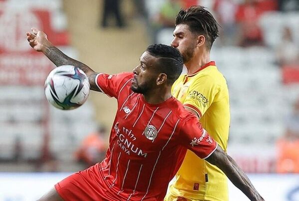 Antalyaspor-Göztepe maçı hangi gün? hangi kanalda?Akdeniz ekibi Antalyaspor İzmir temsilcisi Göztepe&#x27;yi ağırlayacak. Maç Cumartesi günü saat 21:45&#x27;te Zorbay Küçük yönetiminde oynanacak. Beinsports 2&#x27;de yayınlanacak. - Sputnik Türkiye