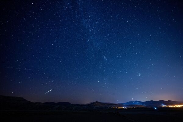 Ankara&#x27;da Nallıhan Kuş Cenneti&#x27;nde &quot;Perseid meteor yağmuru&quot;  - Sputnik Türkiye