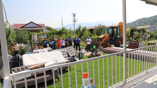 İzmir Menderes Hobi bahçesi yıkımı - Sputnik Türkiye