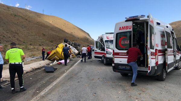 Erzincan trafik kazası - Sputnik Türkiye