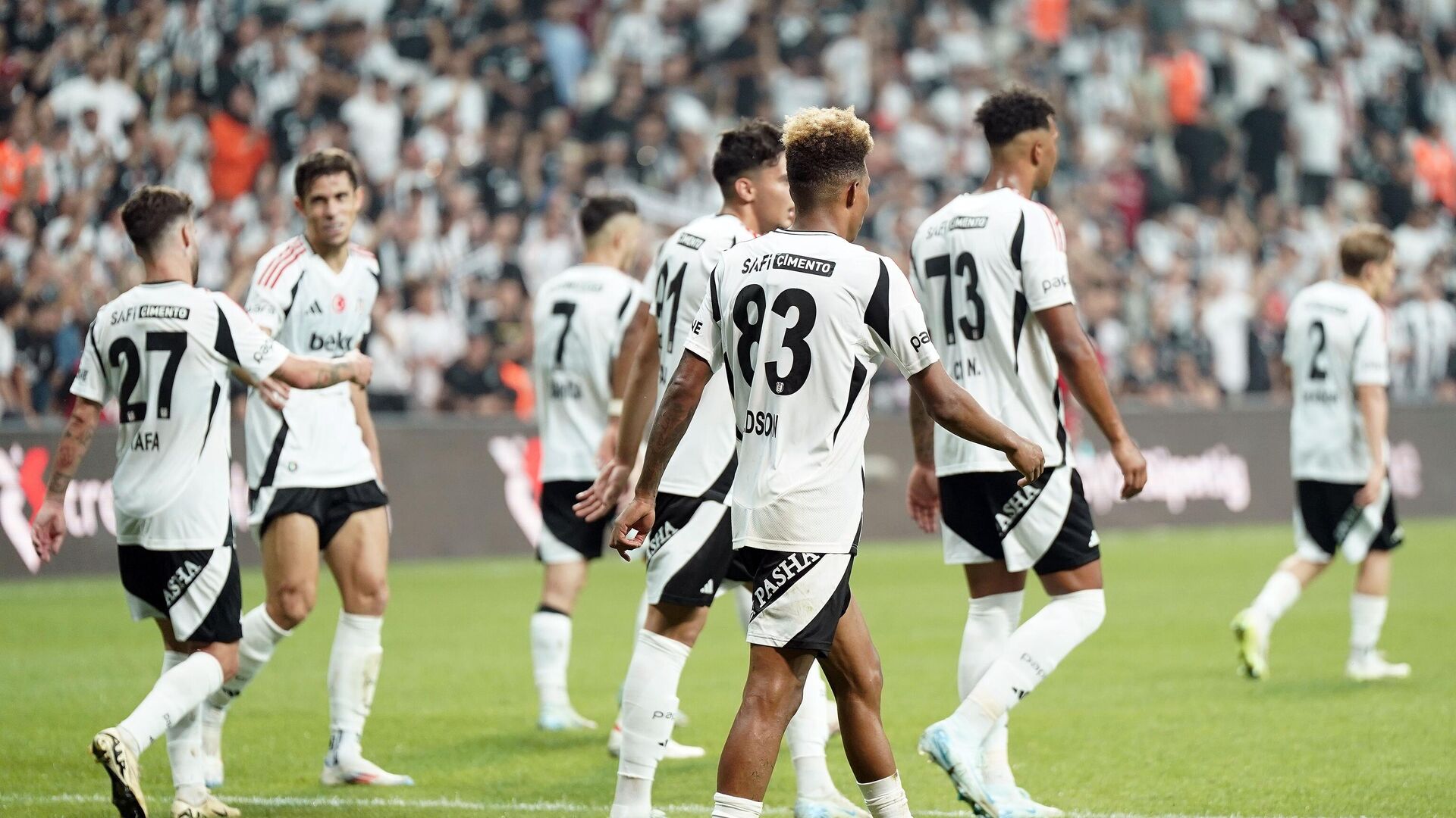 Beşiktaş UEFA Avrupa Ligi kadrosu açıklandı - 05.09.2024, Sputnik Türkiye