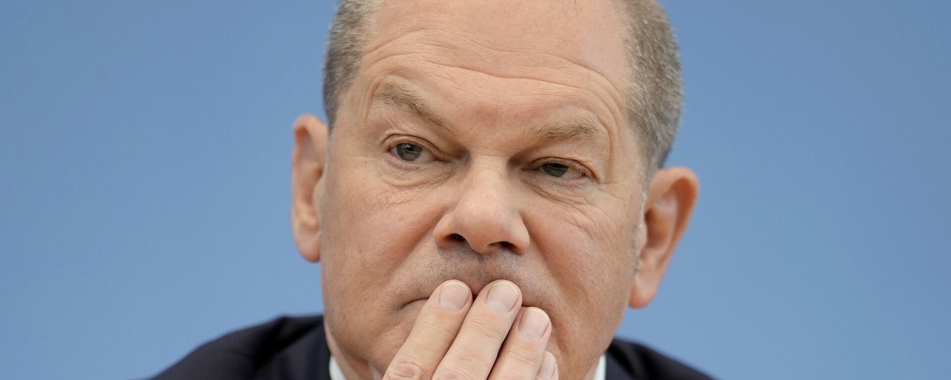 Olaf Scholz, el canciller alemán, habla durante su rueda de prensa anual de verano en Berlín, Alemania, el 14 de julio de 2023 - Sputnik Türkiye, 1920, 11.09.2024