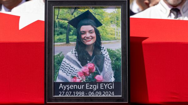 Ayşenur Ezgi Eygi - Sputnik Türkiye