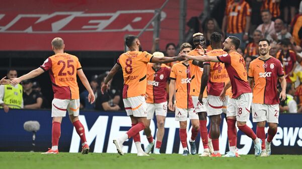 Trendyol Süper Lig'in 5. haftasında Galatasaray, konuk ettiği Çaykur Rizespor'u 5-0 yendi - Sputnik Türkiye