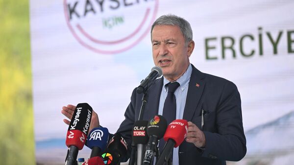 AK Parti Kayseri Milletvekili Hulusi Akar - Sputnik Türkiye