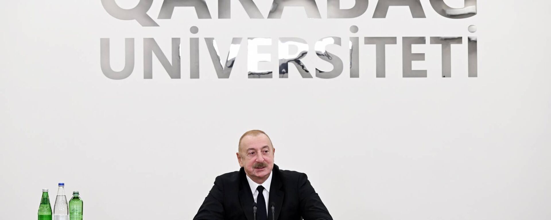 Azerbaycan Cumhurbaşkanı İlham Aliyev, - Sputnik Türkiye, 1920, 20.09.2024