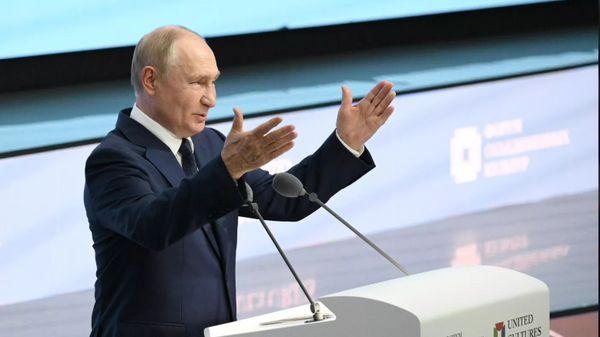 Vladimir Putin Enerji Haftası Forumu - Sputnik Türkiye