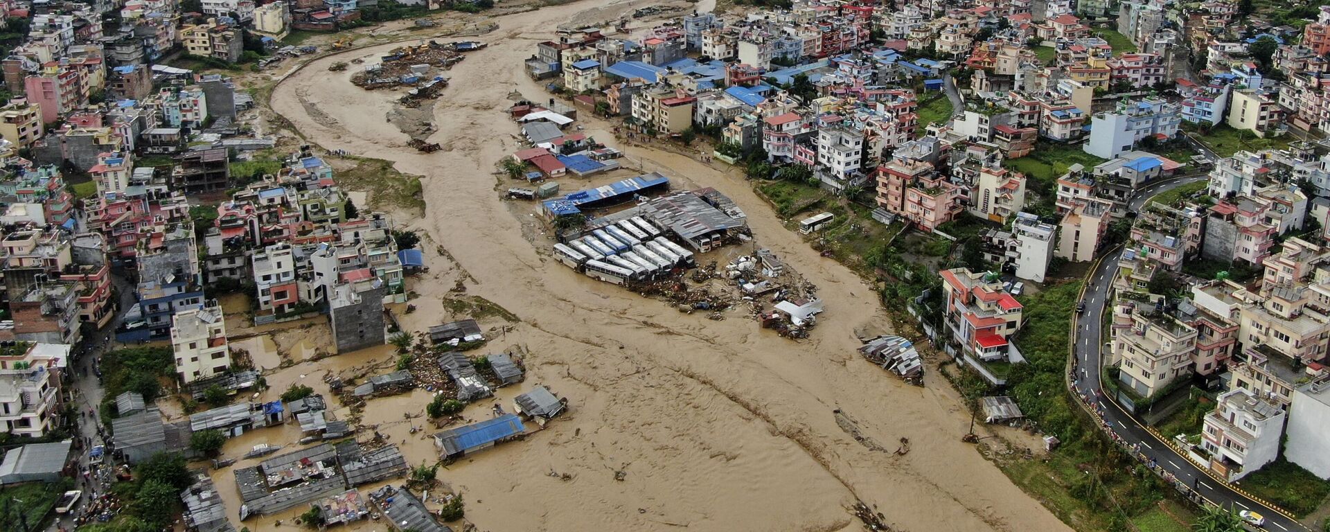 Nepal'deki sel ve heyelanlarda ölü sayısı 100'e yükseldi, onlarca kişi kayıp - Sputnik Türkiye, 1920, 29.09.2024