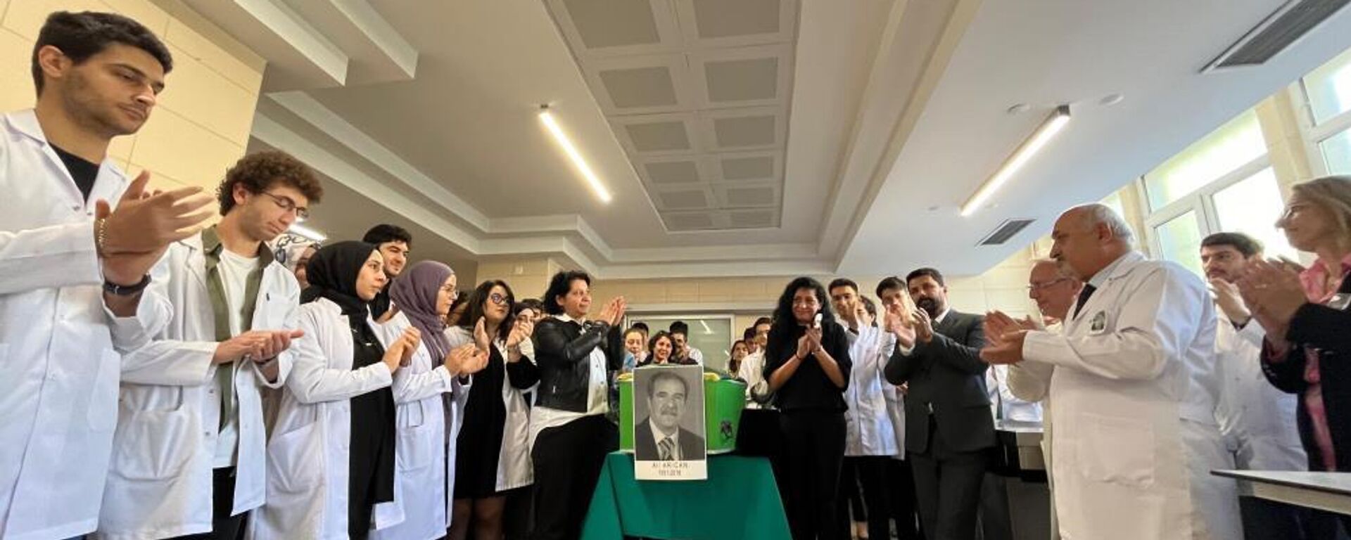 cenaze  - Sputnik Türkiye, 1920, 01.10.2024