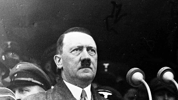 German Chancellor Adolf Hitler during his address to 80,000 workers in the Lustgarten, Berlin, May 1, 1936, s part of the May Day Celebrations. - Sputnik Türkiye