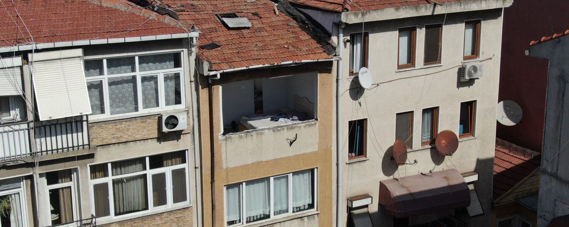 Kadıköy’de apartmanda doğalgaz patlaması - Sputnik Türkiye, 1920, 03.10.2024