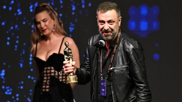 61. Uluslararası Antalya Altın Portakal Film Festivali'nin kapanış ve ödül töreni, Cam Piramit Fuar ve Kongre Merkezi'nde yapıldı - Sputnik Türkiye