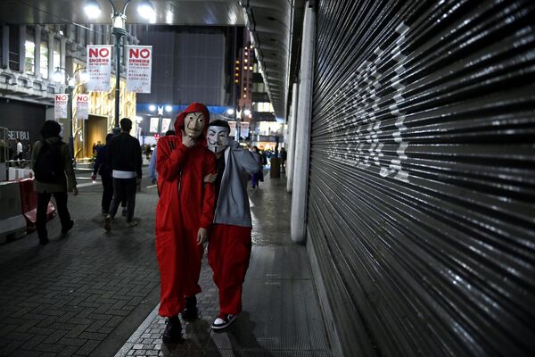 Japonya&#x27;nın başkenti Tokyo&#x27;da Cadılar Bayramı  - Sputnik Türkiye