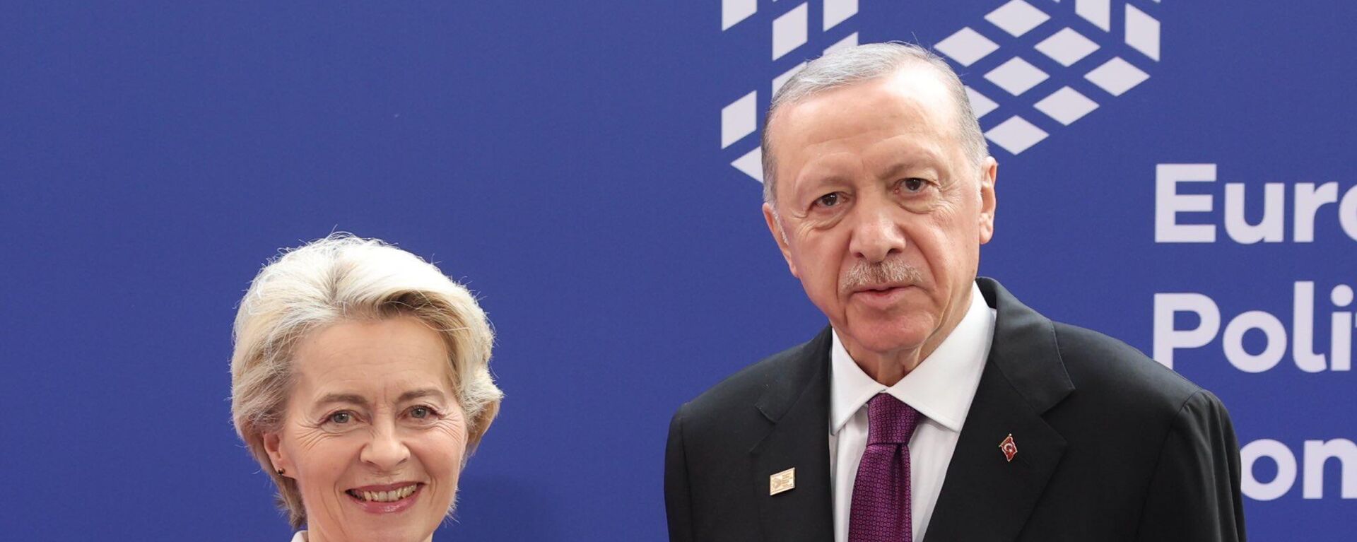 Cumhurbaşkanı Erdoğan, AB Komisyonu Başkanı Von Der Leyen ile görüştü - Sputnik Türkiye, 1920, 07.11.2024