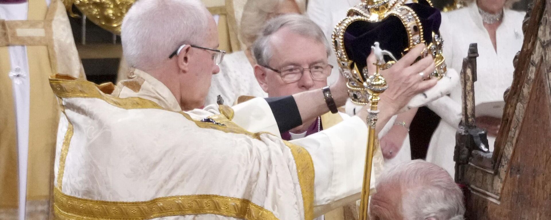 Kral Charles'a tacını giydiren İngiltere Kilisesi'nin başı Welby, skandal sonrası istifa etti - Sputnik Türkiye, 1920, 13.11.2024