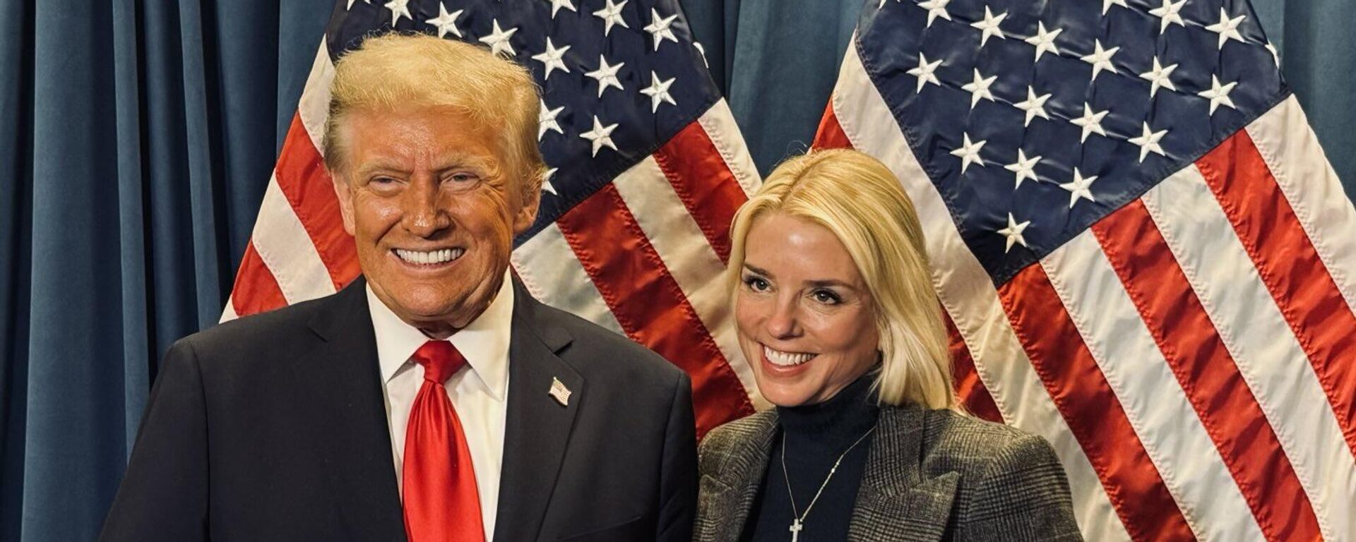 Gaetz'in çekilmesinin ardından Trump'ın yeni Adalet Bakanını belirledi: Pam Bondi - Sputnik Türkiye, 1920, 22.11.2024