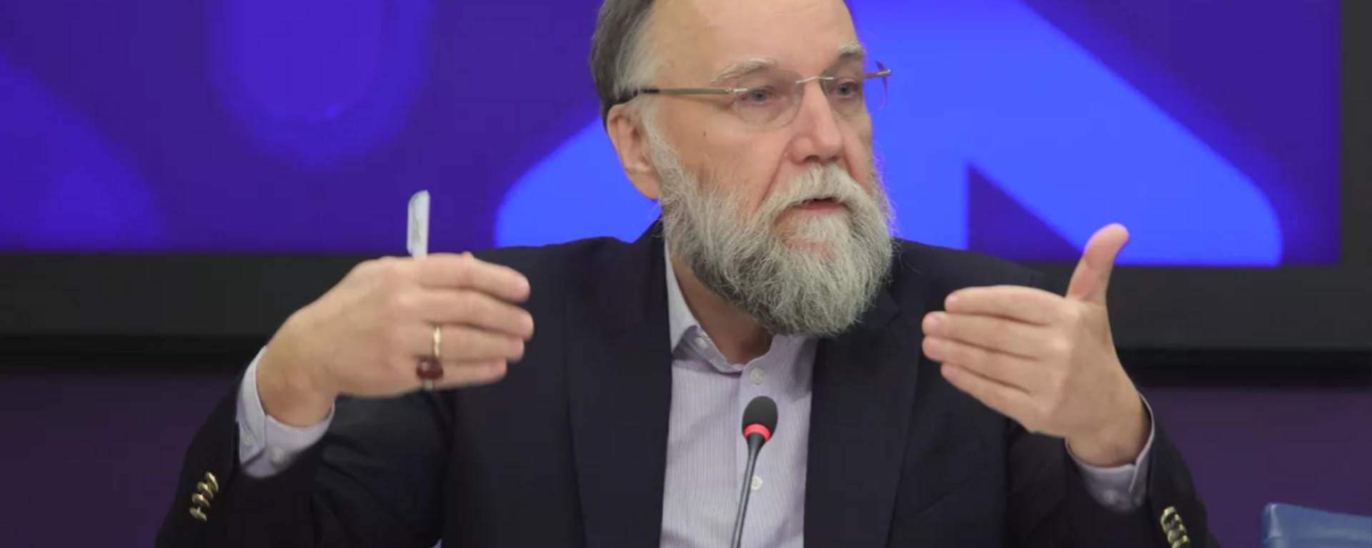 Aleksandr Dugin - Sputnik Türkiye, 1920, 08.01.2025