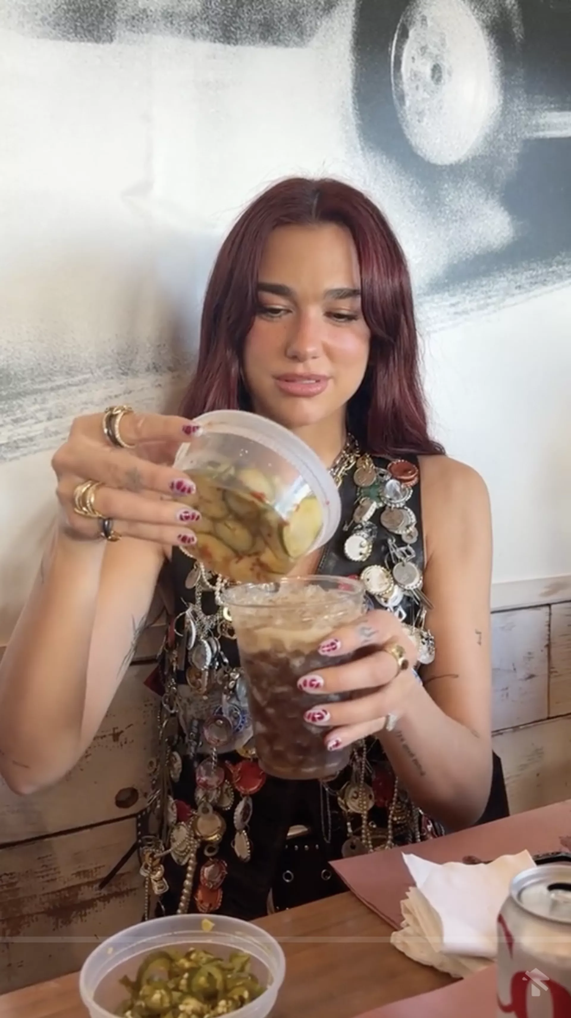 Dua Lipa Dua Lipa - Sputnik Türkiye, 1920, 06.12.2024
