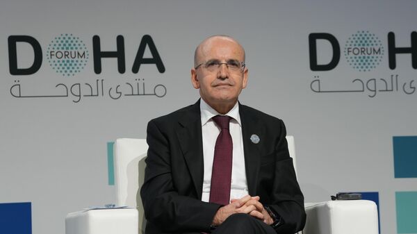 Hazine ve Maliye Bakanı Mehmet Şimşek, Katar'ın başkenti Doha'da düzenlenen ve Anadolu Ajansının (AA) Global İletişim Ortağı olduğu Doha Forum 2024 programı kapsamında, Akıllı Ekonomiler Çağında Rekabet Edebilirlik başlıklı panele katıldı - Sputnik Türkiye