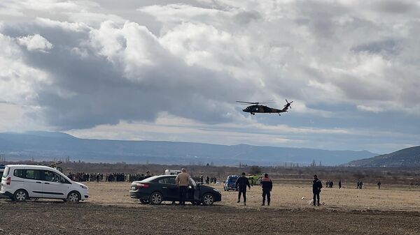 Isparta'da eğitim uçuşu sırasında bir askeri helikopter düştü - Sputnik Türkiye