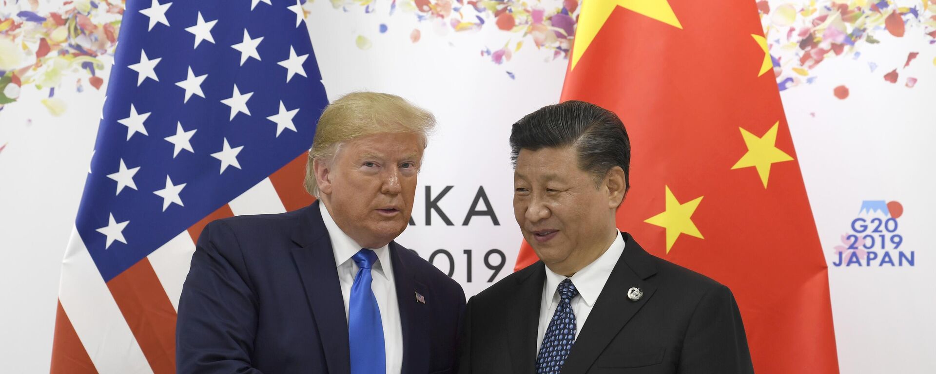 President Donald Trump poses for a photo with Chinese President Xi Jinping during a meeting on the sidelines of the G-20 summit in Osaka, Japan, Saturday, June 29, 2019. (AP Photo/Susan Walsh) - Sputnik Türkiye, 1920, 13.12.2024