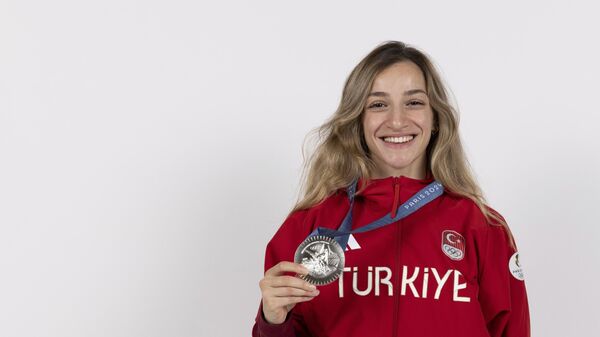 Buse Naz Çakıroğlu  - Sputnik Türkiye