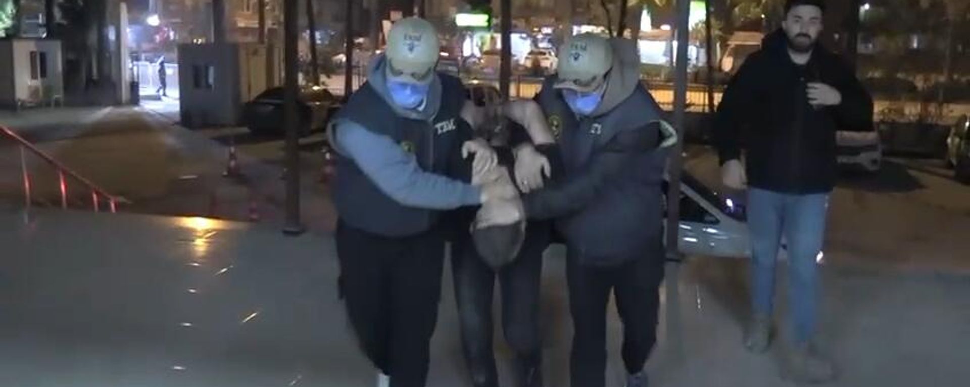 Hatay'ın Reyhanlı ilçesinde 2013 yılında 53 kişinin hayatını kaybettiği terör saldırısının sorumlularından kırmızı bültenle aranan Cengiz Sertel yakalandı - Sputnik Türkiye, 1920, 15.12.2024