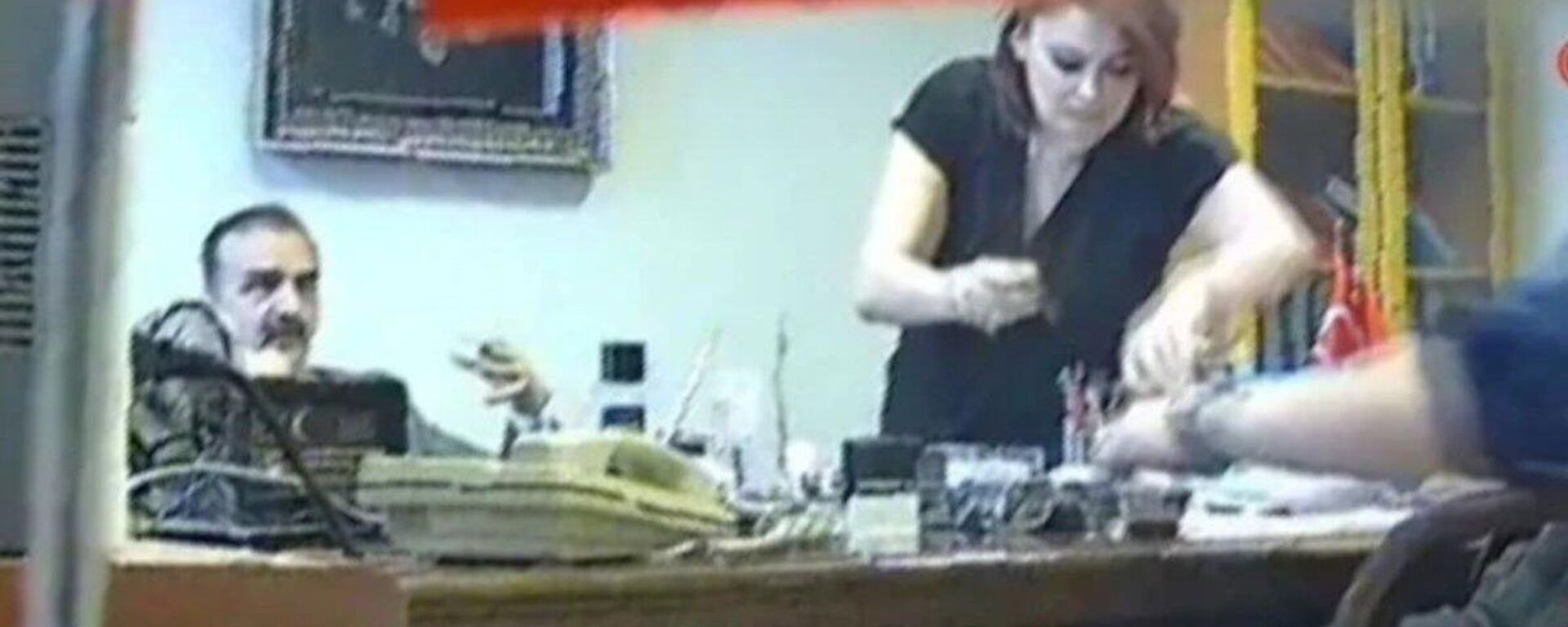 Savcı odasında tehdit edildi - Sputnik Türkiye, 1920, 23.05.2025