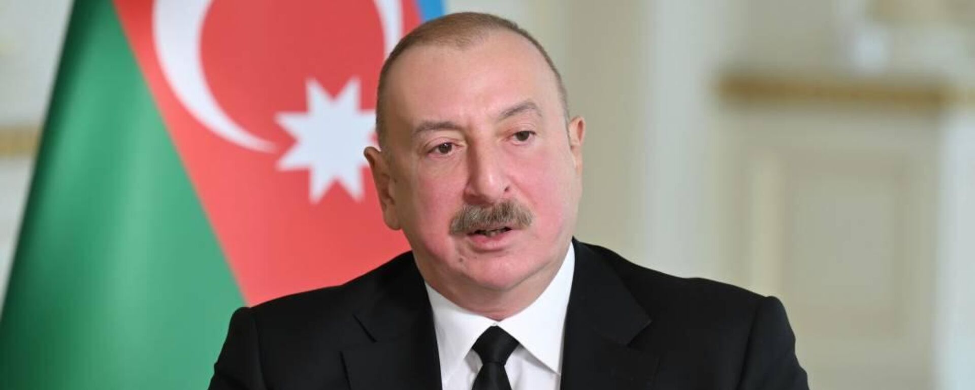 Aliyev’den Macron'a Gürcistan suçlaması: ‘Yine kulakları gözüküyor’ - Sputnik Türkiye, 1920, 19.07.2025