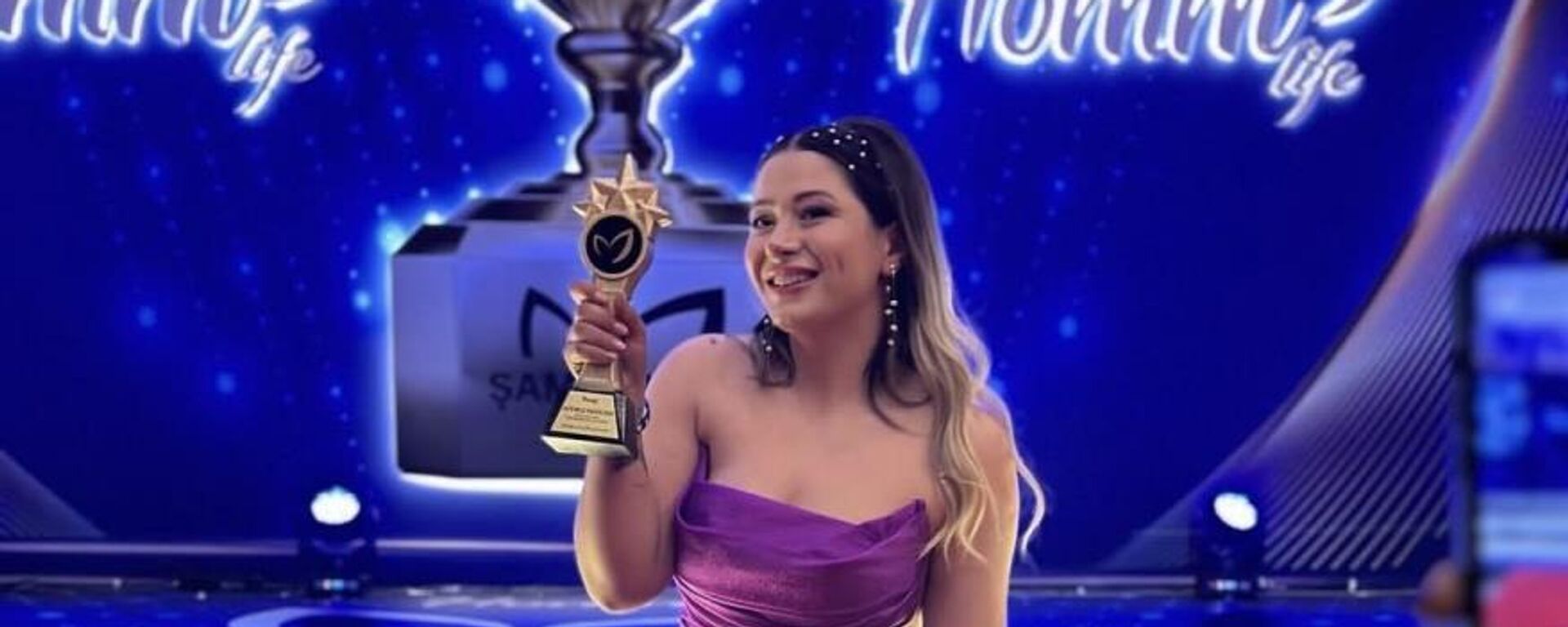 Neşe Özkan - Sputnik Türkiye, 1920, 25.12.2024